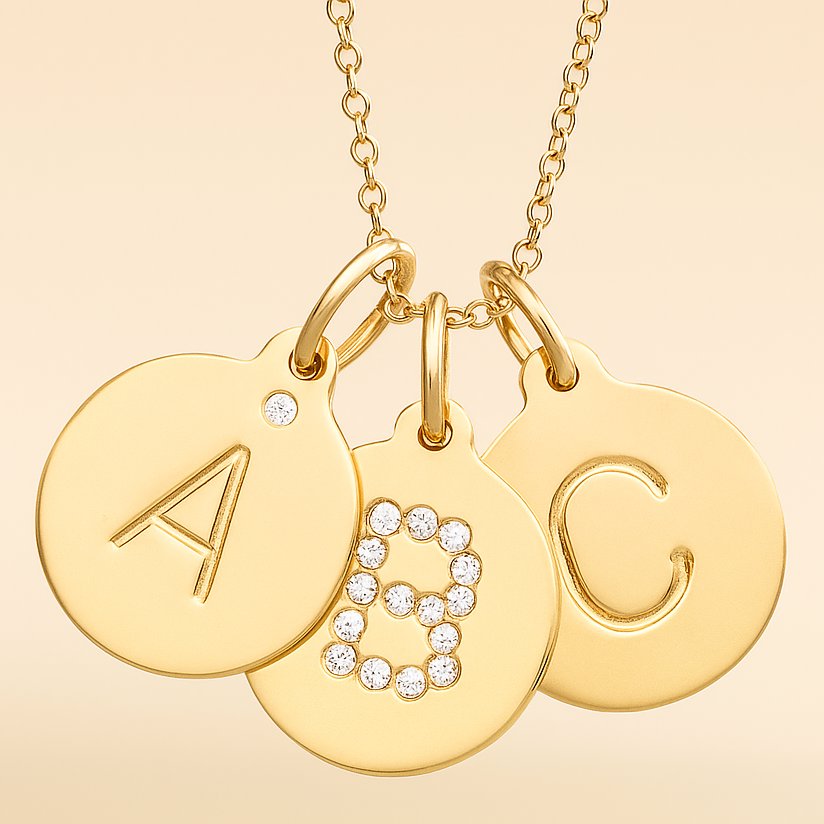 Discover the Magic of Personalized Pendant Necklaces
