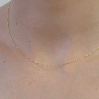 Helen Ficalora Fine Chain Video on Model