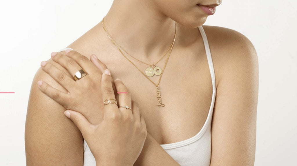 Your Guide to Ring Shopping: How to Choose Ring Size, Metal, and Style