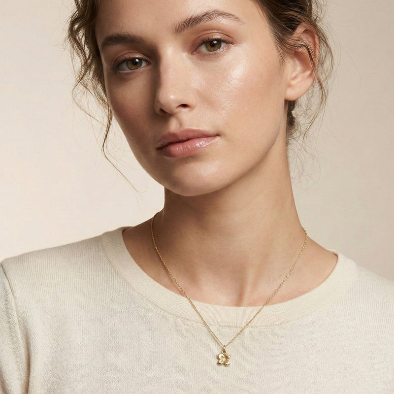 Dogwood Flower Mini Charm With Diamond