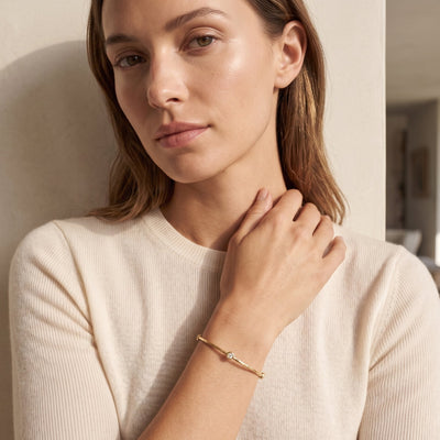 Organic Bangle Bracelet With 5 Diamonds